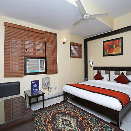 Oyo 10057 Hotel Laksh Residency 古尔冈 外观 照片